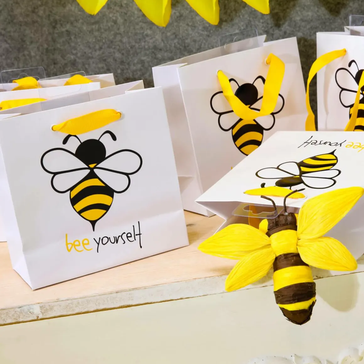 Abejas Decorativas 10-14 Cm, 5 Piezas