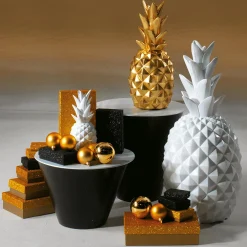 Bolas De Navidad Doradas Brillantes De Plástico Ignífugo De 6 Cm De Diámetro - 24 Unidades.