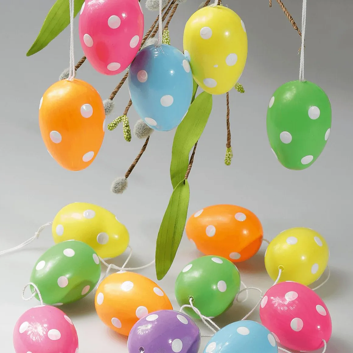 Cadena Decorativa Con Huevos De Pascua Con Puntos 160 Cm