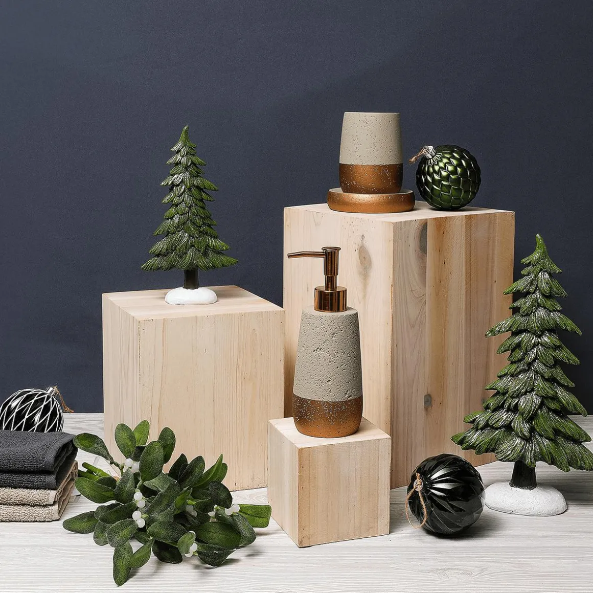 Conjunto De Minicolumnas De Madera Naturaleza