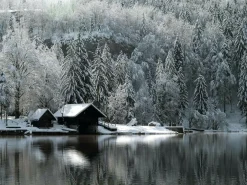 Lona XXL "Cabaña Nevada Junto Al Lago" De Lona De Camión Ignífuga 250 X 330 Cm