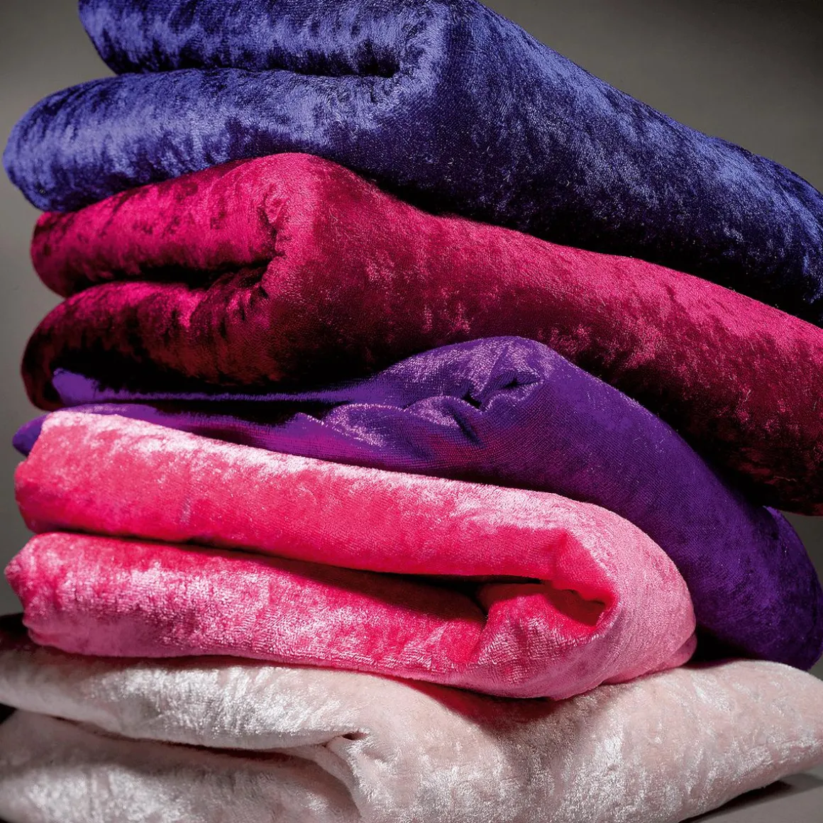 Pana Aterciopelada, Anchura: 150 Cm, Color Morado