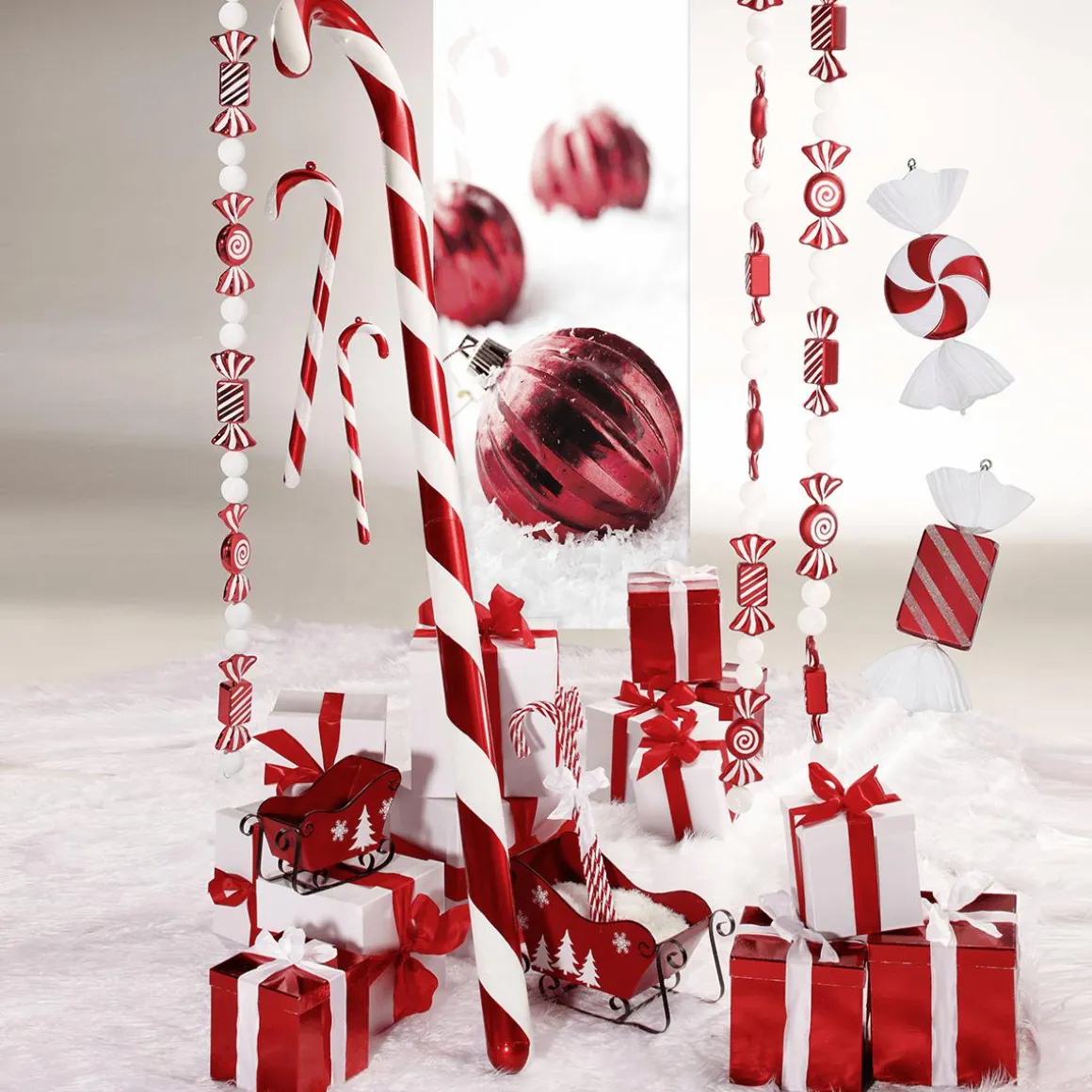 Pancarta De Tela Ignífuga "Bolas De Navidad Rojas En La Nieve" Tela De Bandera 75 X 180 Cm