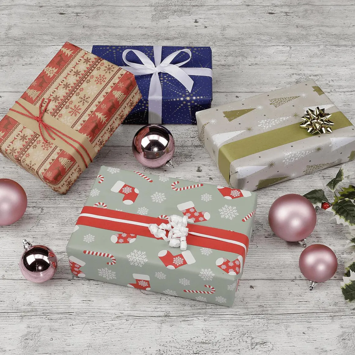 Papel De Regalo De Doble Cara Bastones De Caramelo Y Calcetines, Menta / Rojo