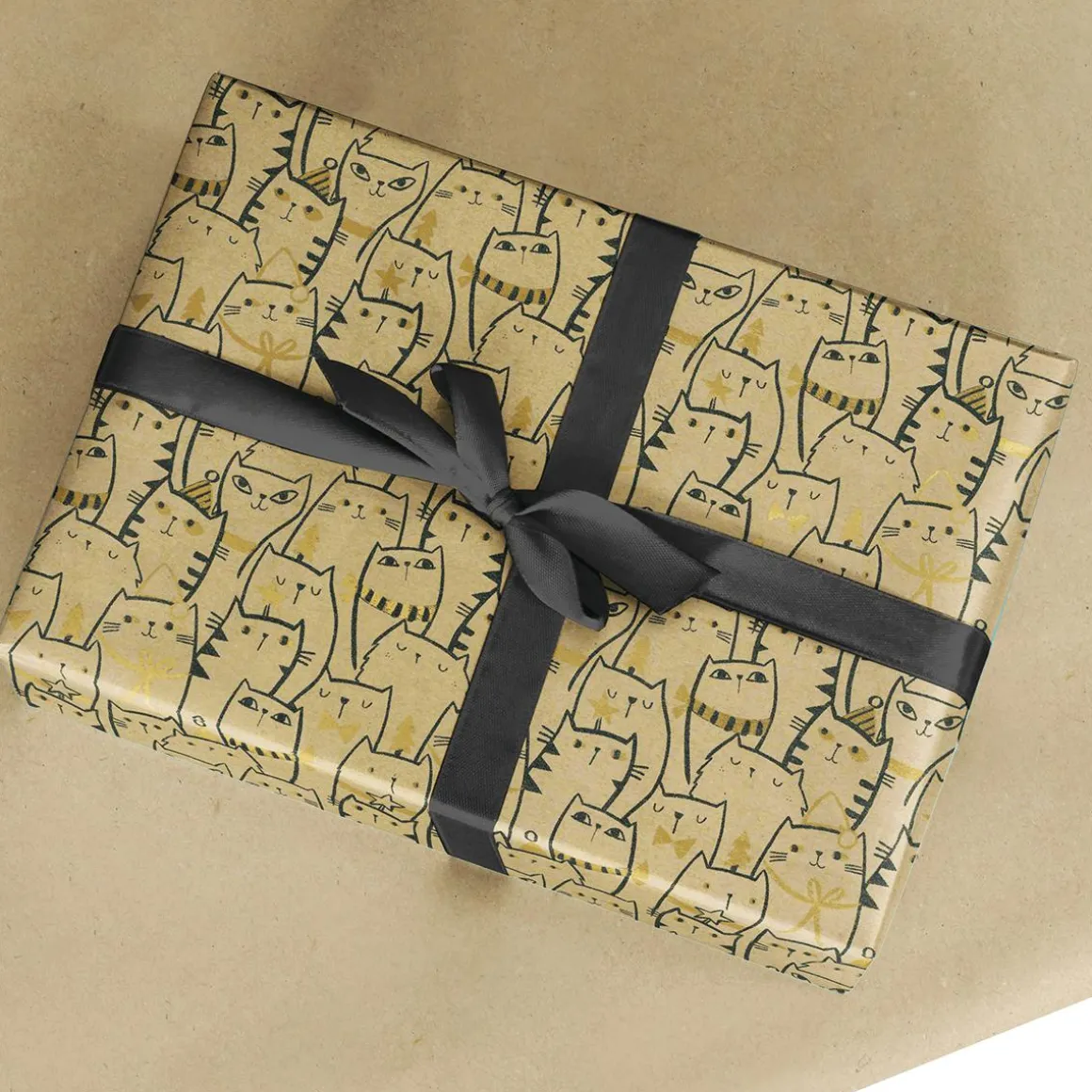 Papel Kraft Reciclado Con Gatos Y Detalles Dorados - Rollo De Papel De Regalo De 50 M
