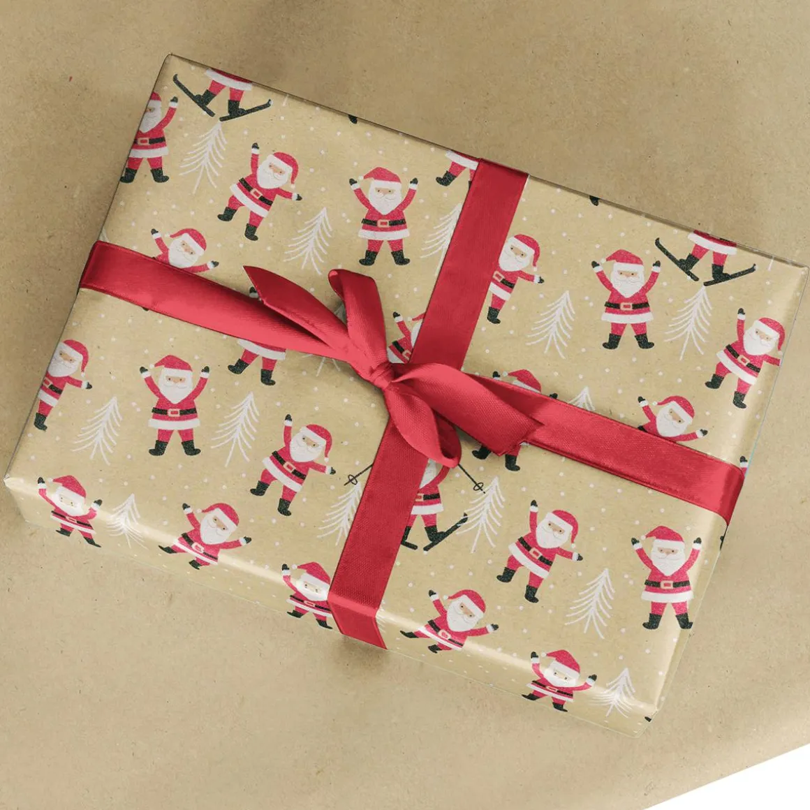 Papel Kraft Reciclado Con Papá De Noel Y Abetos Blancos - Rollo De Papel De Envolver De 50m