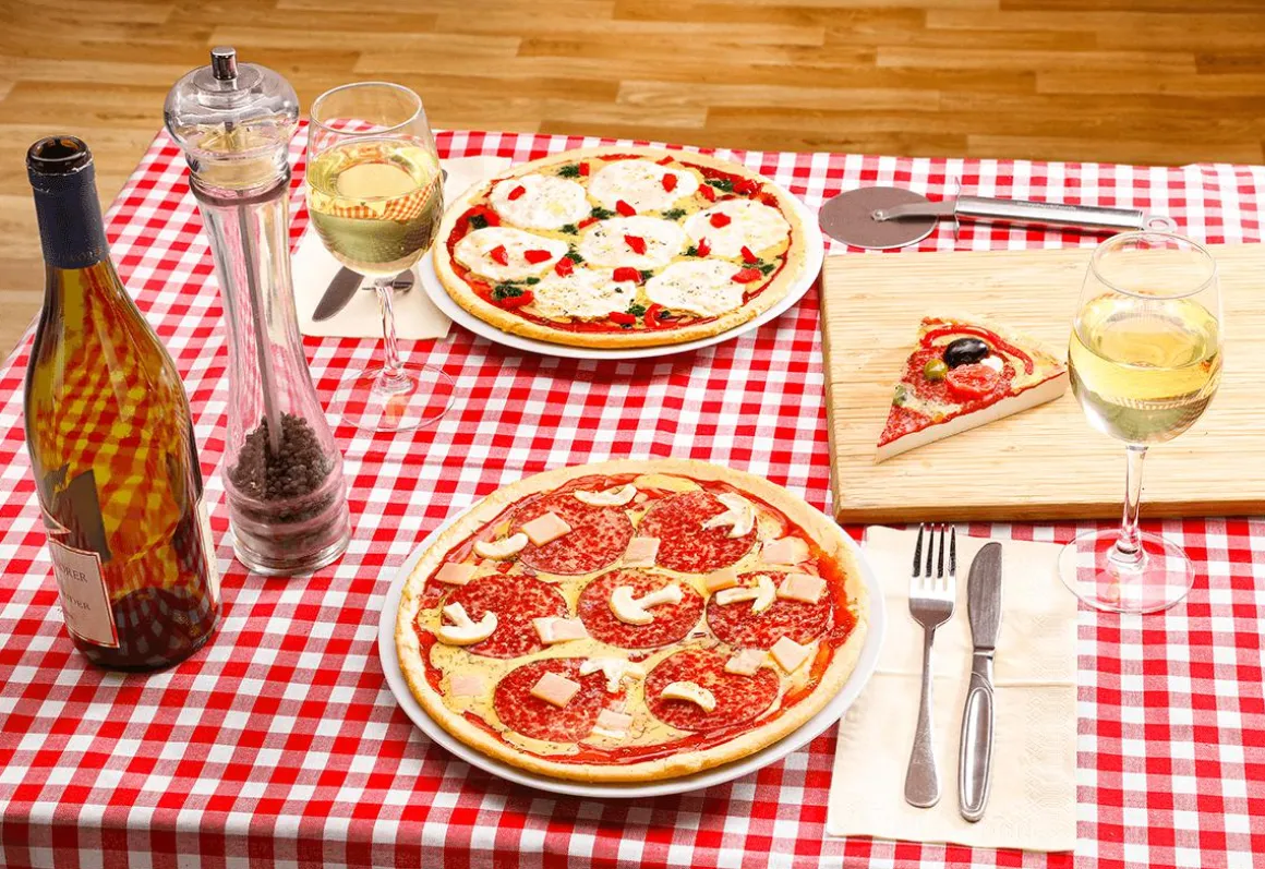Trozo De Pizza "Salami" Alimento De Imitación